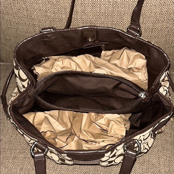 Coach Brown and Tan Signature Tote - Picture 10 of 10